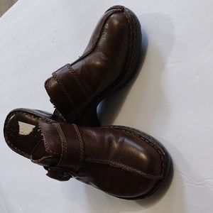 BOC Born Concept Leather Brown Clogs|  Size 6